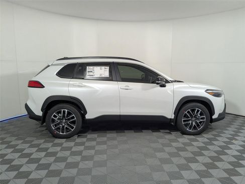 New 2026 Toyota Corolla Cross XLE image 4