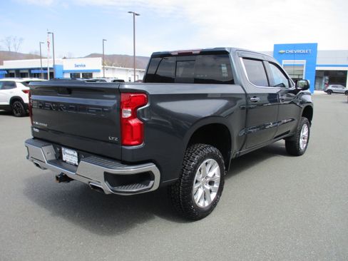 Used 2019 Chevrolet Silverado 1500 LTZ image 5