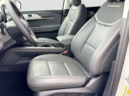 New 2026 Ford Explorer Active w/ Active Comfort Package RWD image 21
