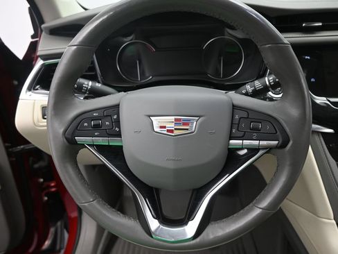 Used 2021 Cadillac XT6 Premium Luxury AWD/4WD image 26