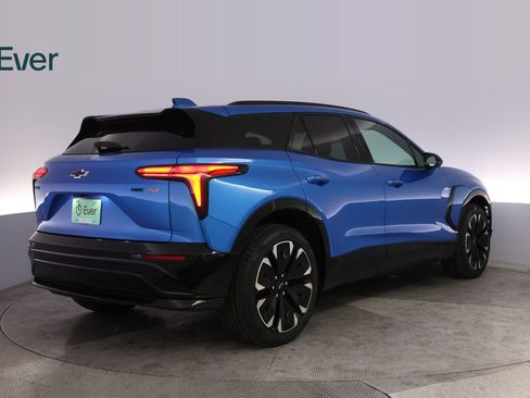 Used 2024 Chevrolet Blazer EV RS AWD/4WD image 3