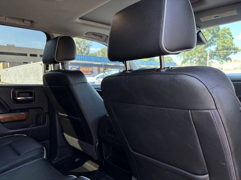 Used 2017 Chevrolet Silverado 1500 High Country AWD/4WD image 31