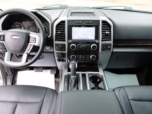 Used 2018 Ford F150 Lariat w/ Equipment Group 501A Mid AWD/4WD image 17
