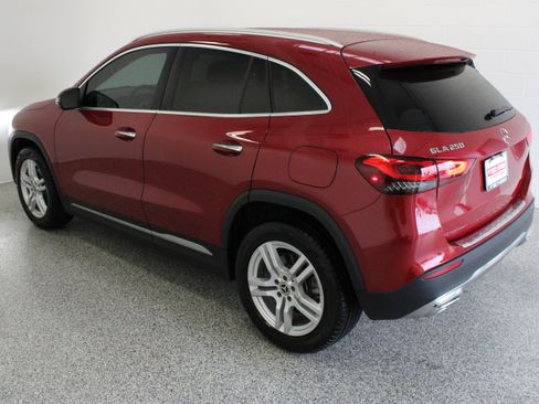 Used 2022 Mercedes-Benz GLA 250 4MATIC image 9
