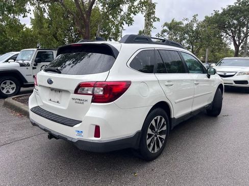 Used 2016 Subaru Outback 2.5i Limited image 4