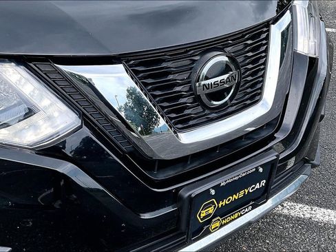 Used 2019 Nissan Rogue SV AWD/4WD image 33