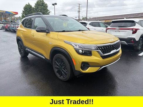 Certified 2022 Kia Seltos Nightfall Edition AWD/4WD image 1