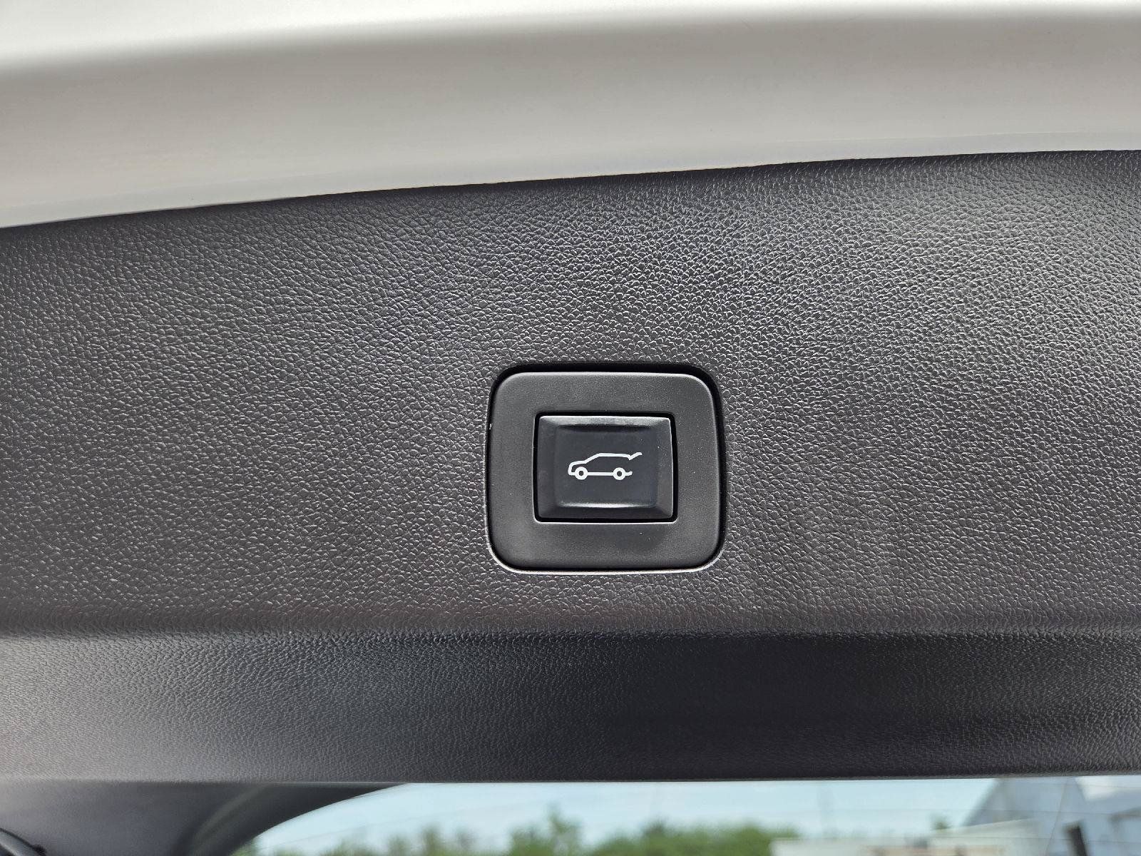 Used 2022 Buick Encore GX Select FWD image 33