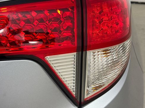 Used 2019 Honda HR-V LX image 32