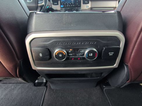 Used 2023 Ford Expedition Limited AWD/4WD image 27