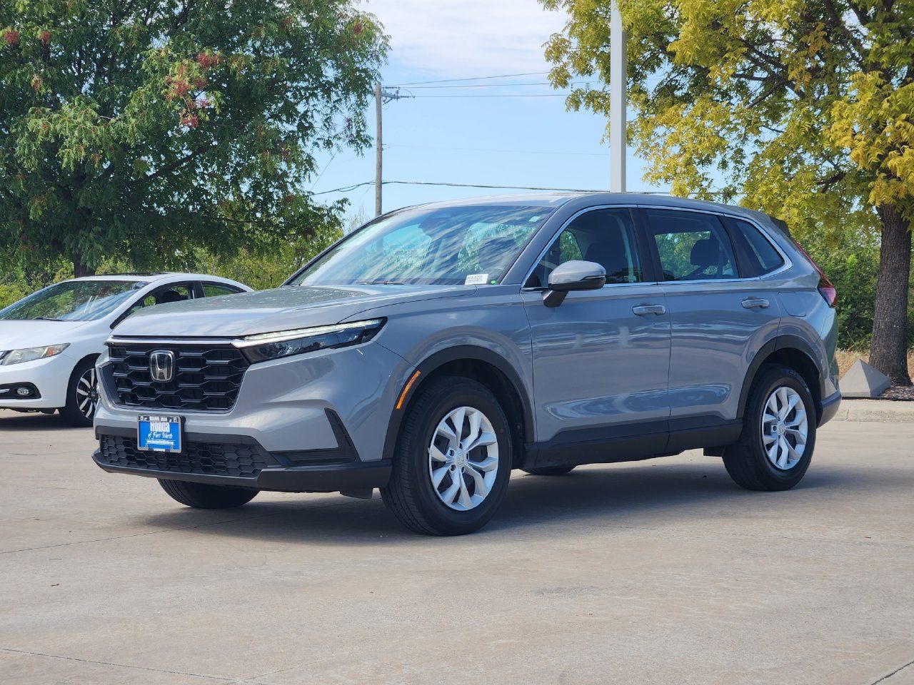 Used 2024 Honda CR-V LX image 3