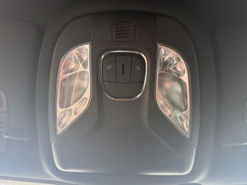 Used 2024 Jeep Compass Limited AWD/4WD image 36