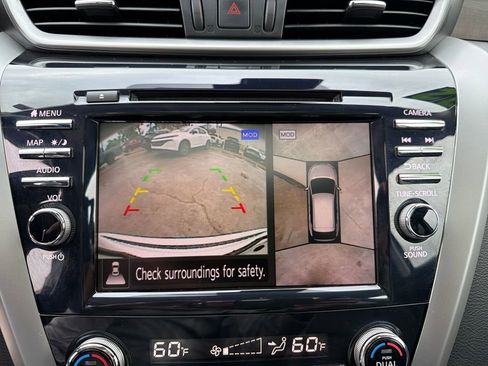 Used 2022 Nissan Murano Platinum w/ Cargo Package image 29