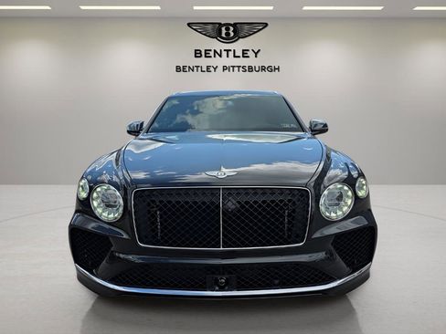 New 2025 Bentley Bentayga image 2