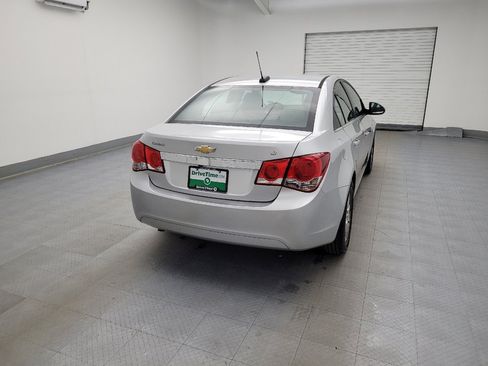 Used 2015 Chevrolet Cruze LT FWD image 7