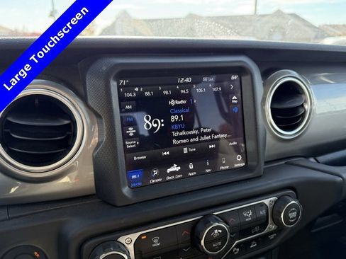 Used 2020 Jeep Gladiator Overland image 3