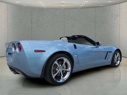 Used 2012 Chevrolet Corvette Grand Sport w/ 3LT Preferred Equipment Group RWD image 12