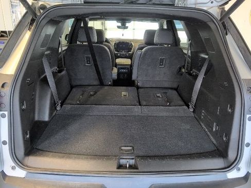 Used 2022 Chevrolet Traverse LT AWD/4WD image 33