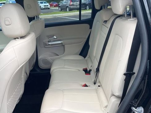 Certified 2023 Mercedes-Benz GLB 250 4MATIC image 15
