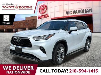 Used 2023 Toyota Highlander Platinum