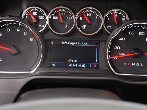 Used 2022 Chevrolet Silverado 1500 RST AWD/4WD image 35
