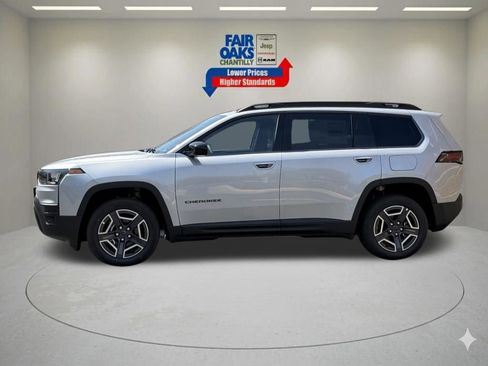 New 2026 Jeep Cherokee Laredo image 10