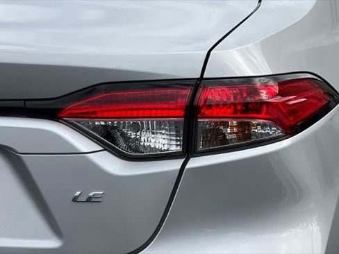 Certified 2024 Toyota Corolla LE FWD image 29
