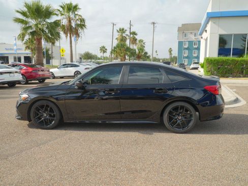 Used 2024 Honda Civic Sport image 8