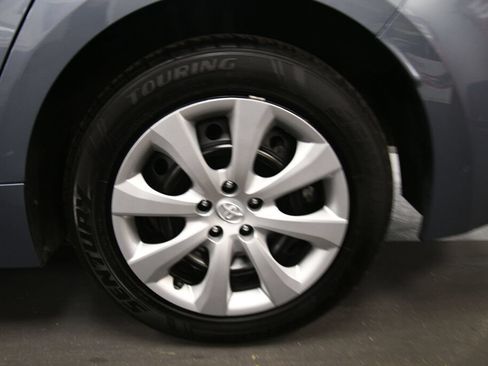 Used 2024 Toyota Corolla LE FWD image 30