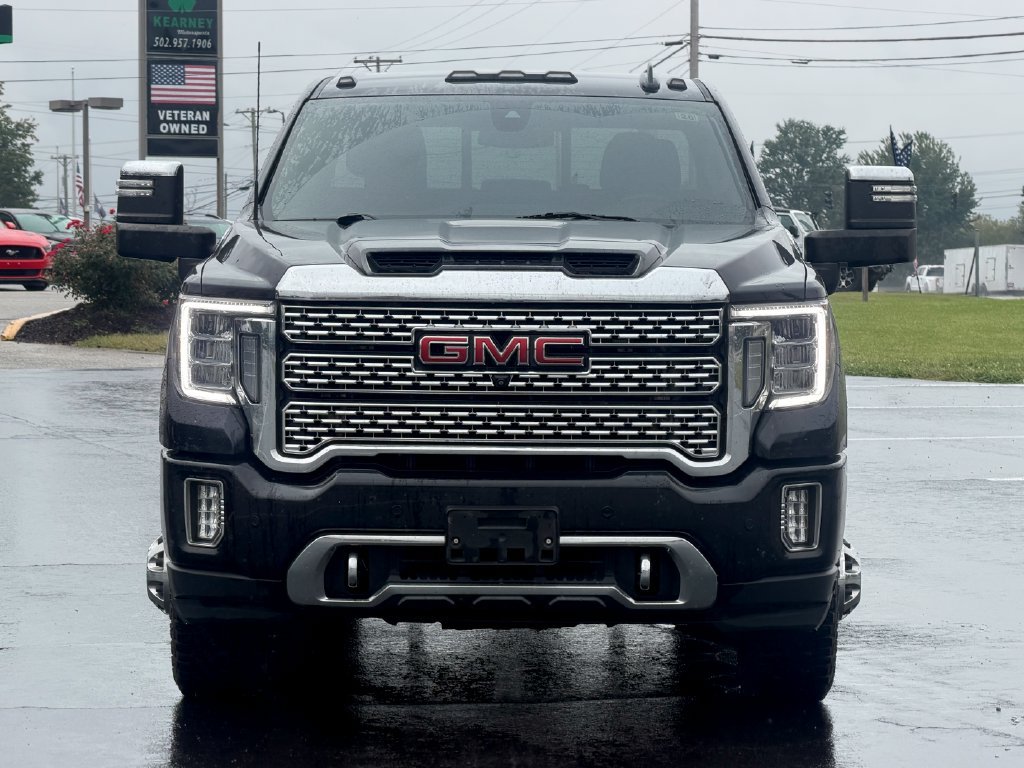 Used 2023 GMC Sierra 3500 Denali AWD/4WD image 2