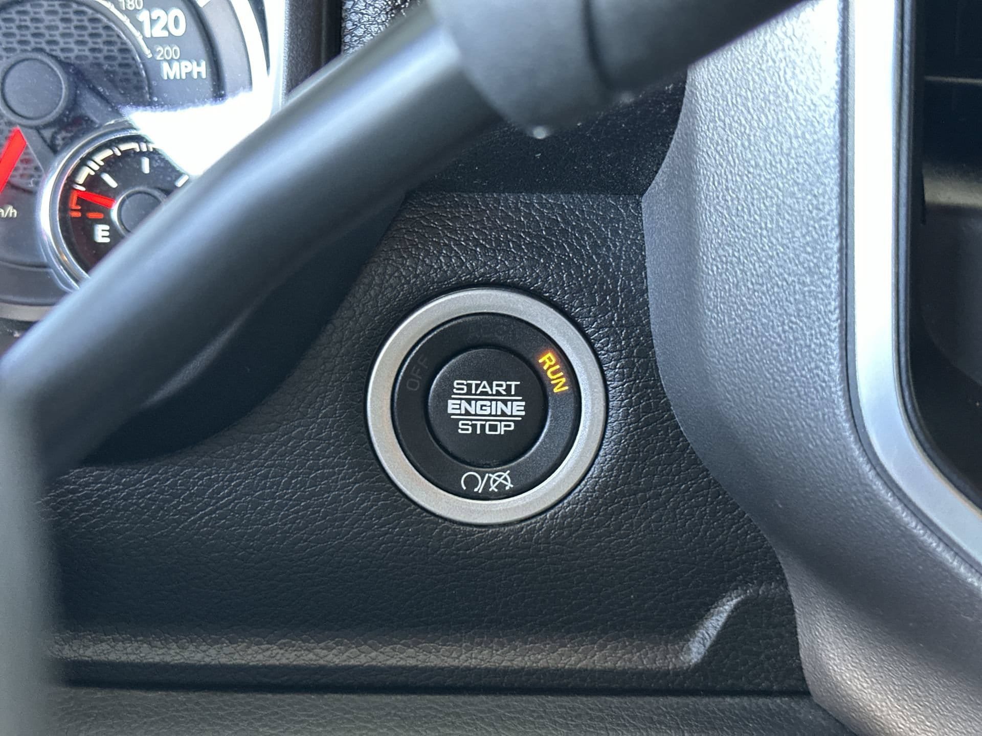 Used 2024 RAM 3500 Big Horn w/ Safety Group AWD/4WD image 17