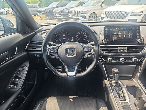Used 2018 Honda Accord Sport image 16
