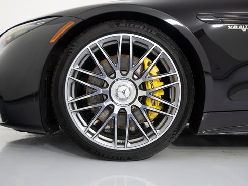 Used 2022 Mercedes-Benz SL 63 AMG 4MATIC image 9