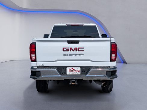 Used 2021 GMC Sierra 2500 4x4 Crew Cab w/ Convenience Package image 8