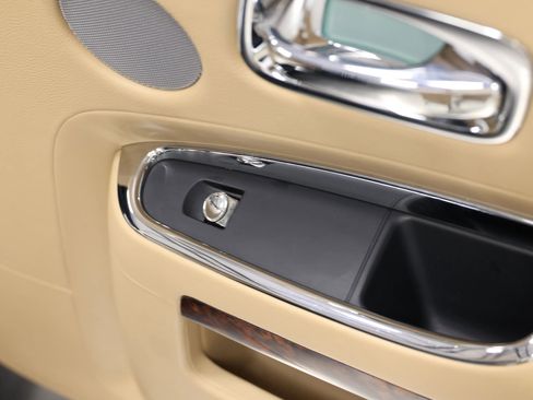 Used 2010 Rolls-Royce Ghost RWD image 87