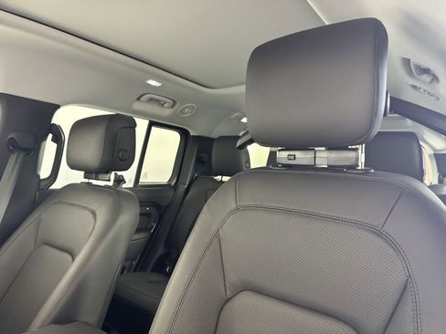 New 2025 Land Rover Defender 130 S image 26