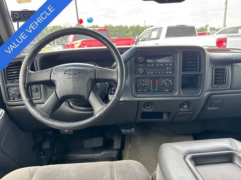 Used 2006 Chevrolet Silverado 2500 LT w/ Heavy-Duty Power Package RWD image 23