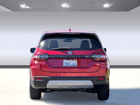 Certified 2025 Honda Pilot EX-L image 10