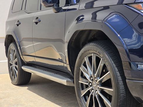 Used 2026 Lexus GX 550 w/ Accessory Package (2T) AWD/4WD image 47