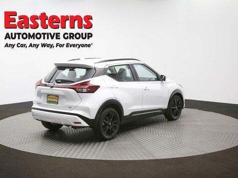 Used 2023 Nissan Kicks SR w/ SR Premium Package image 42