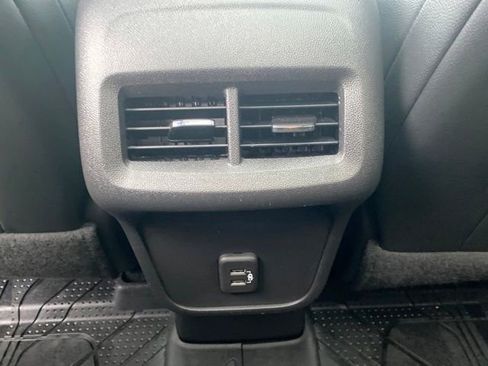 Certified 2023 Chevrolet Equinox RS w/ LPO, Floor Liner Package image 28