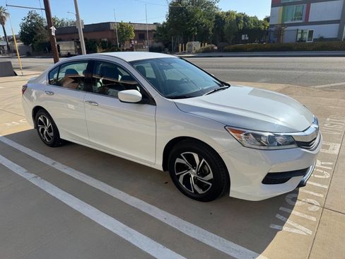 Used 2016 Honda Accord LX image 7