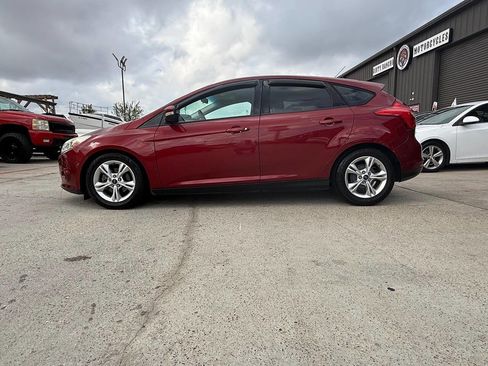 Used 2014 Ford Focus SE image 3