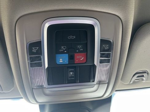 New 2026 RAM 3500 Laramie AWD/4WD image 22