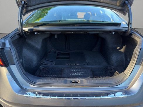 Used 2023 Nissan Altima 2.5 SR AWD/4WD image 11