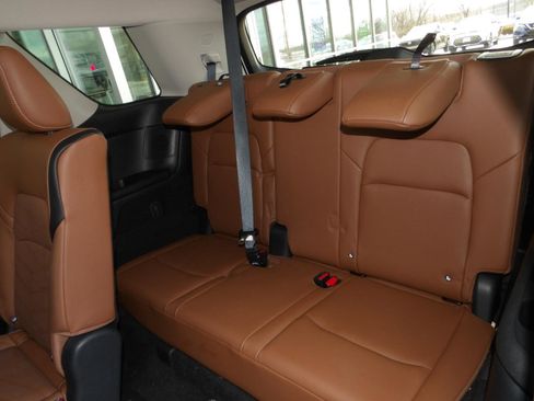 Certified 2025 Nissan Pathfinder Platinum w/ Cargo Package image 21