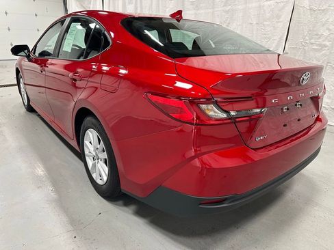 Used 2026 Toyota Camry LE FWD image 5