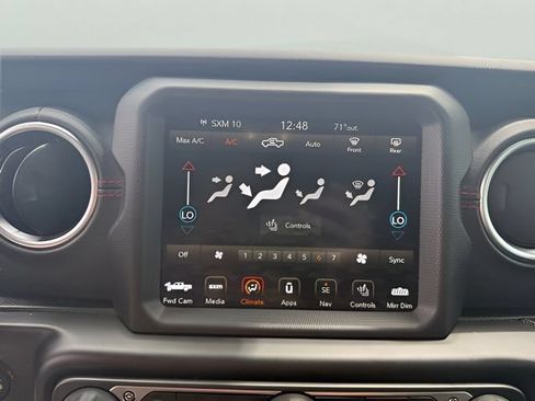 Used 2020 Jeep Gladiator Rubicon AWD/4WD image 14