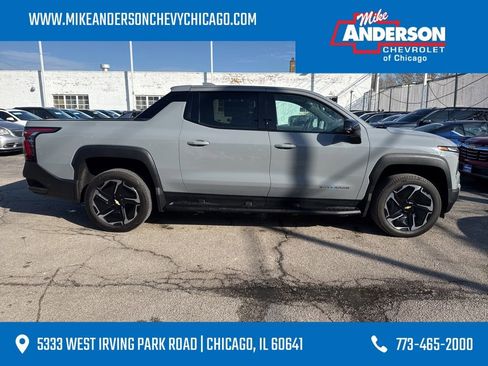 Used 2025 Chevrolet Silverado EV LT w/ LT Premium Package image 1