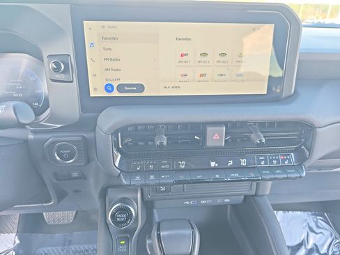 Used 2024 Toyota Land Cruiser image 18